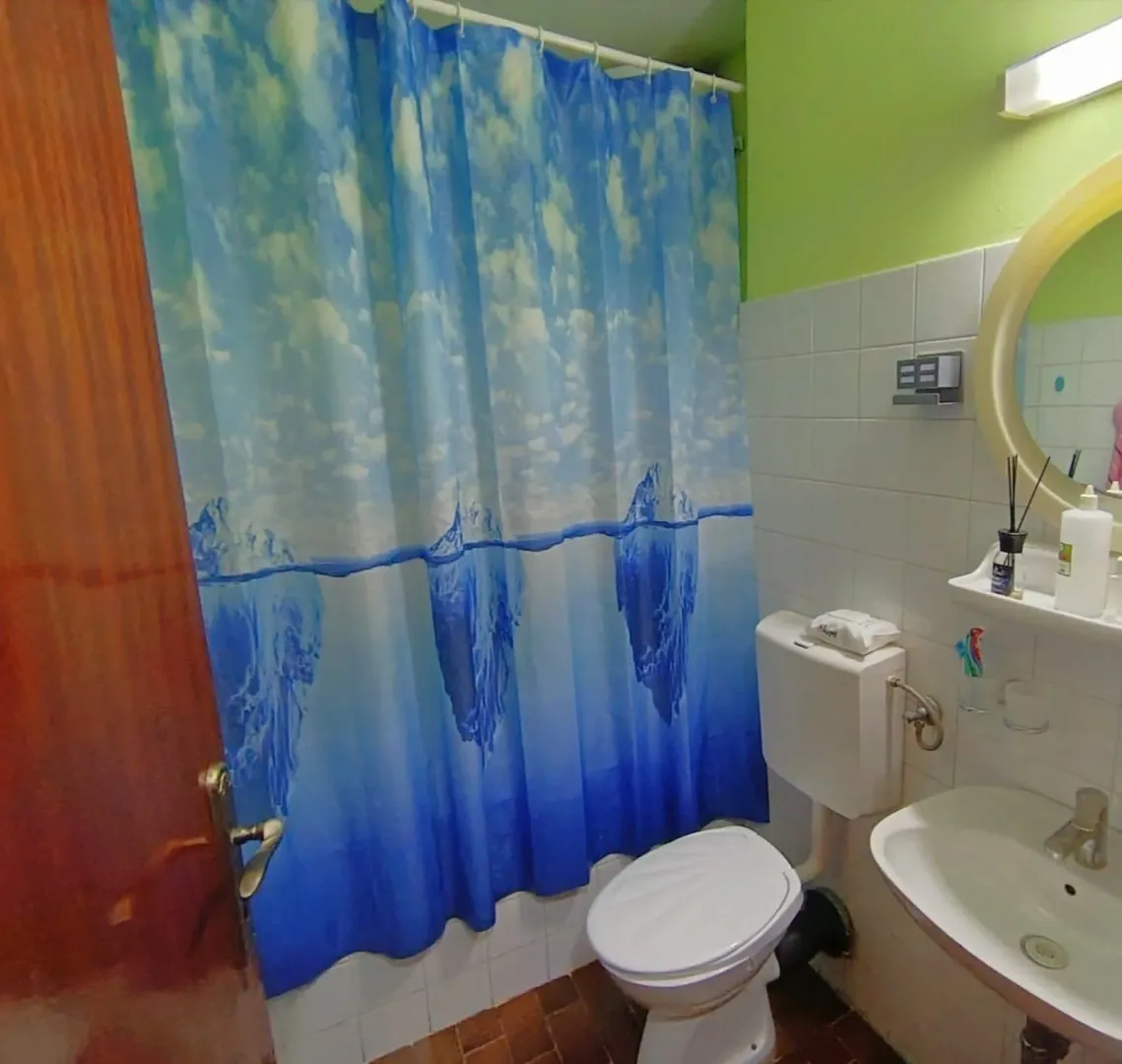 Izdavanje, jednosoban stan, 55m², Centar, Bar