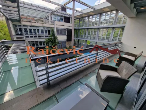 Izdavanje, četvorosoban stan, 148m², Savski Venac, Beograd - image 13