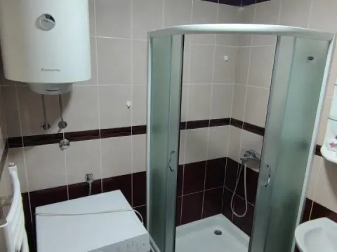 Izdavanje, garsonjera, 31m², Bulevar Oslobodjenja, Novi Sad Sve Podlokacije - image 9