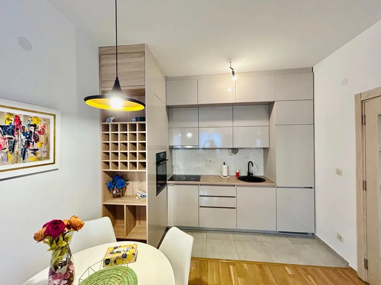 Izdavanje, jednosoban stan, 46m², Blok 6, Podgorica