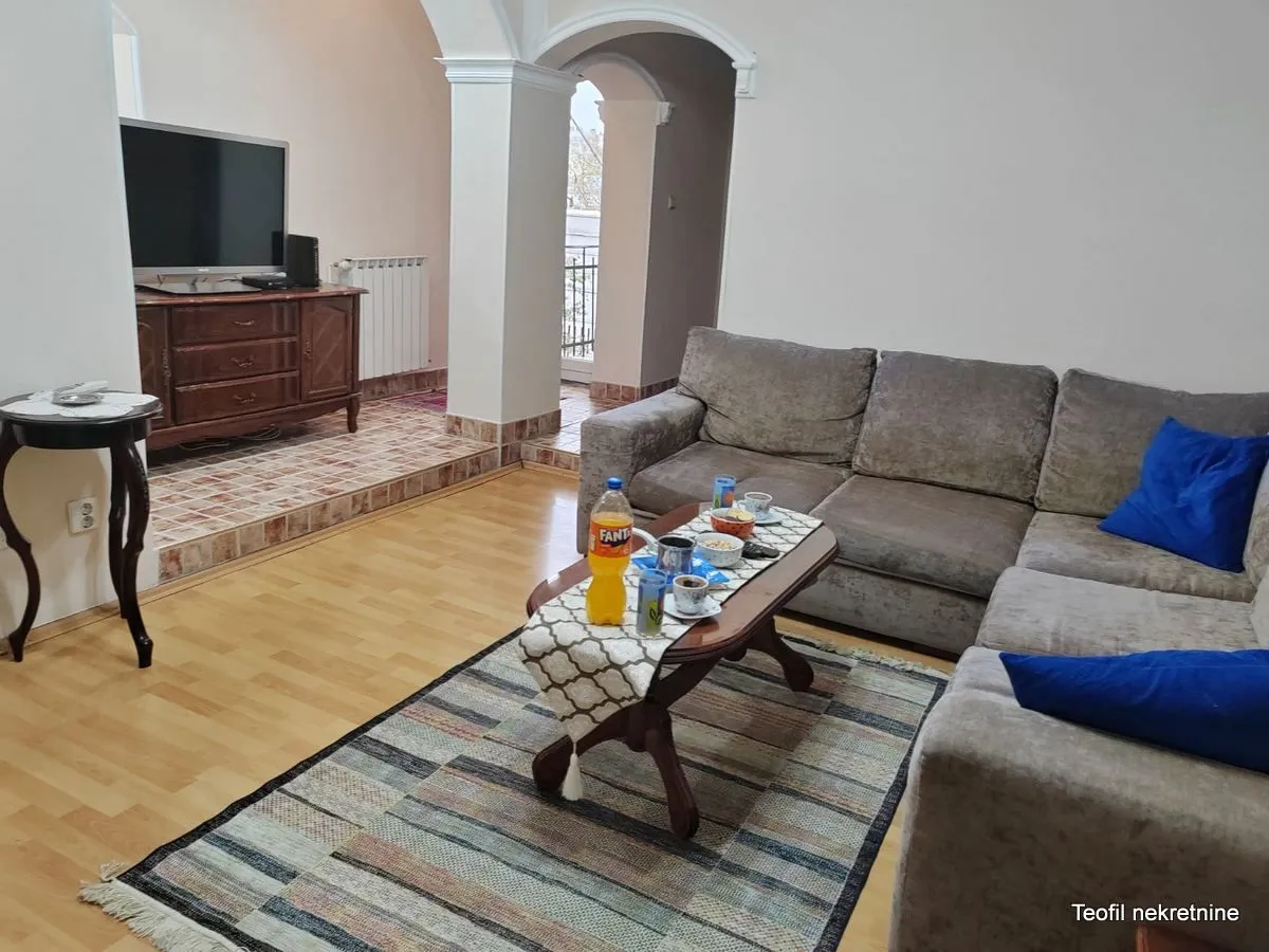 Rent, three bedroom apartment, 72m², Savski Venac, Beograd