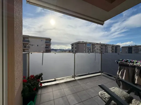 Sale, three bedroom apartment, 72m², City Kvart, Podgorica - image 6