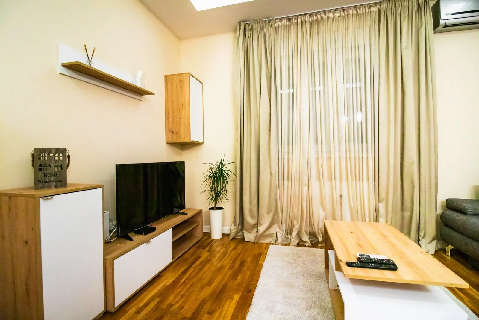 Prodaja, dvosoban stan, 58m², Centar Sve Podlokacije, Beograd