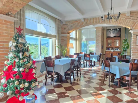 Sale, hospitality venue, 1200m², Sveti Stefan, Budva - image 17