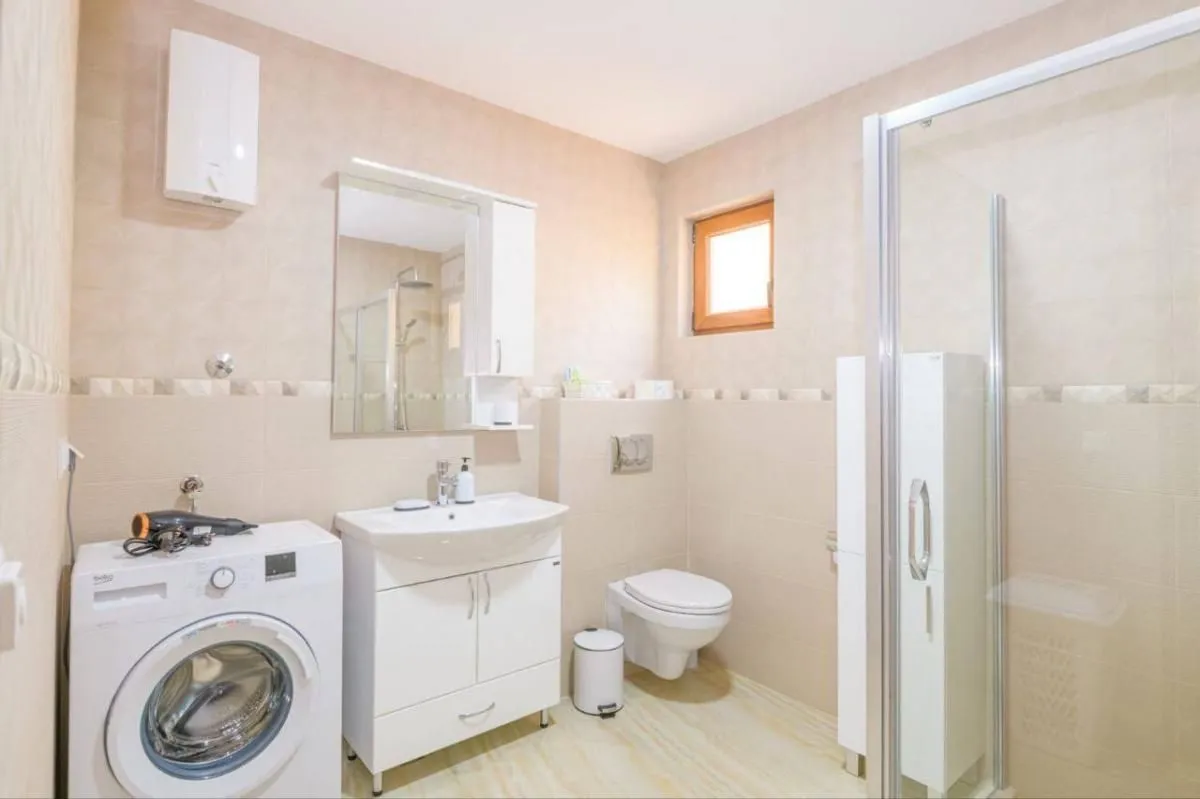Prodaja, jednosoban stan, 87m², Donja Lastva, Tivat