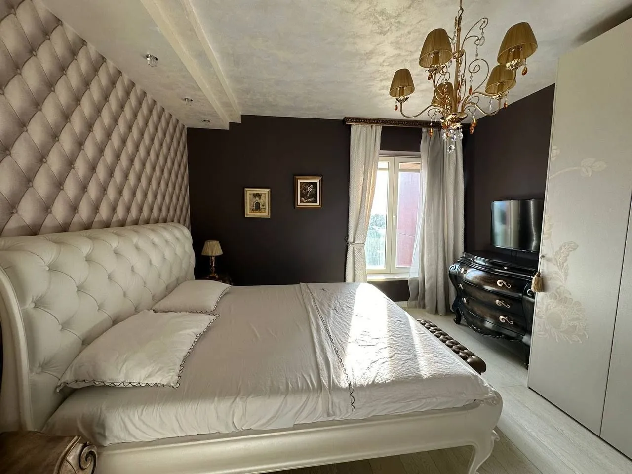 Prodaja, četvorosoban stan, 177m², Budva, Crna Gora - Altro