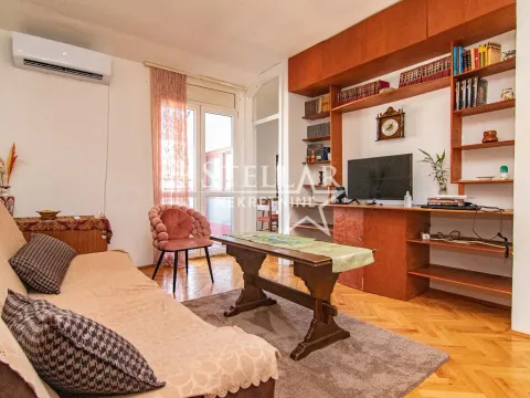 Izdavanje, jednosoban stan, 56m², Momišići, Podgorica - image 11