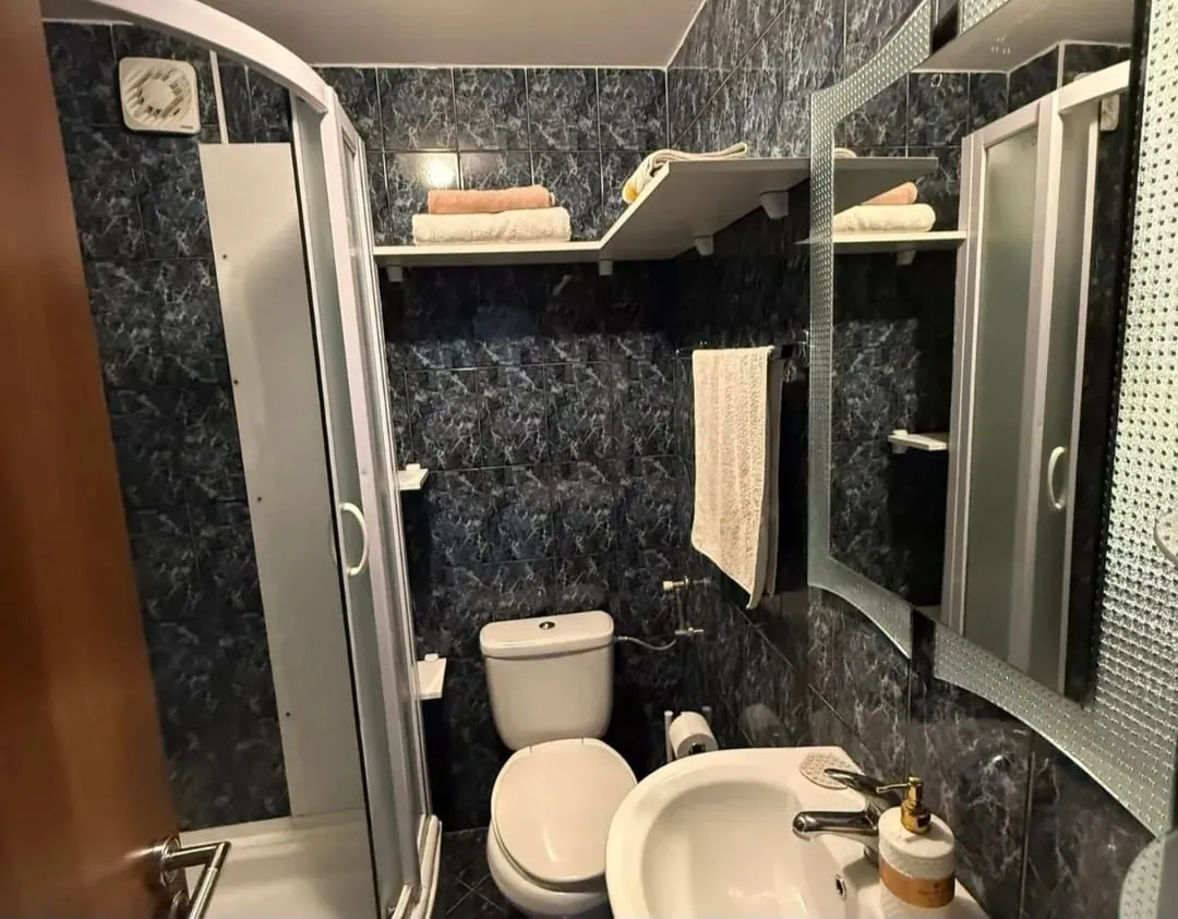 Prodaja, dvosoban stan, 56m², 1 maj, Podgorica