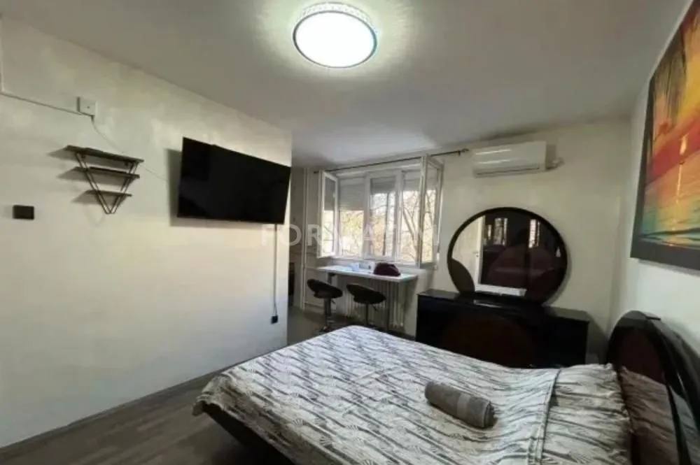 Rent, one bedroom apartment, 27m², Stari Grad, Beograd