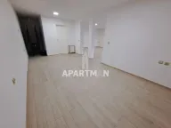 Izdavanje, poslovni prostor, 70m², Savski Venac, Beograd - image 4