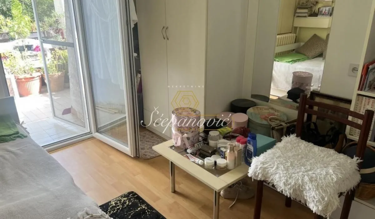 Prodaja, četvorosoban stan, 115m², Centar, Novi Sad