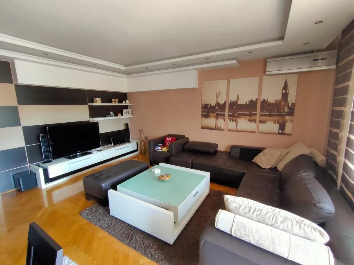 Izdavanje, trosoban stan, 103m², Spens, Novi Sad Sve Podlokacije