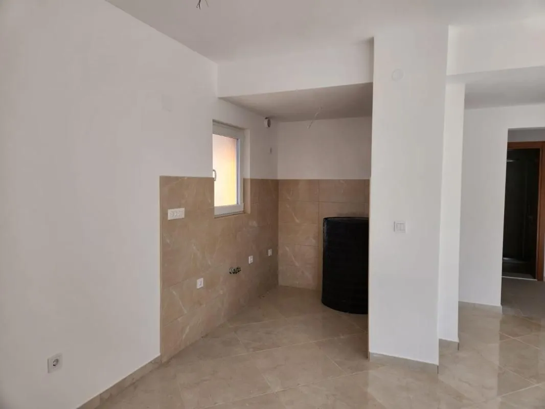 Prodaja, trosoban stan, 120m², Gomila, Herceg Novi