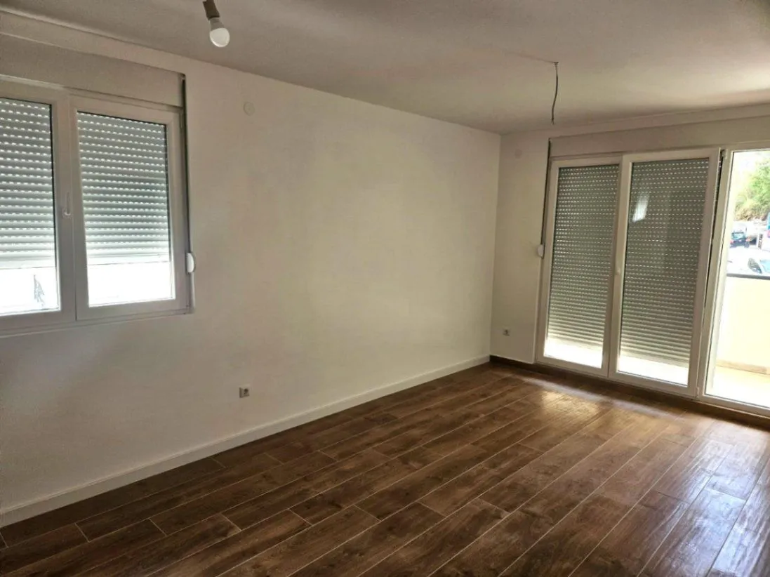 Prodaja, jednosoban stan, 45m², Radanovići, Kotor