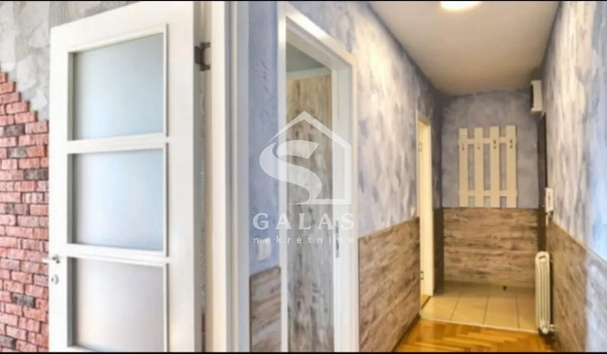 Izdavanje, dvosoban stan, 55m², Savski Venac, Beograd