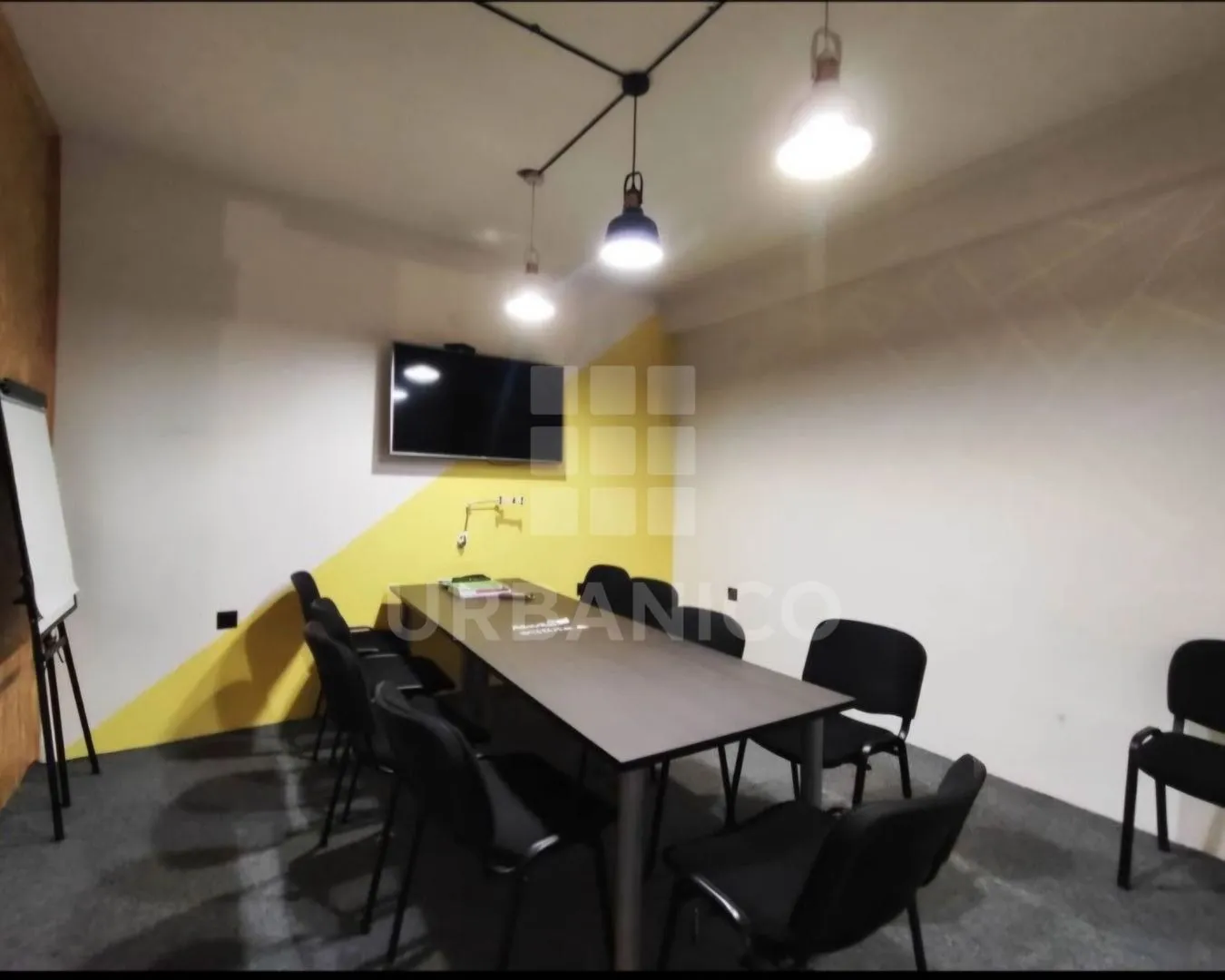 Izdavanje, poslovni prostor, 150m², Stara Varoš, Podgorica