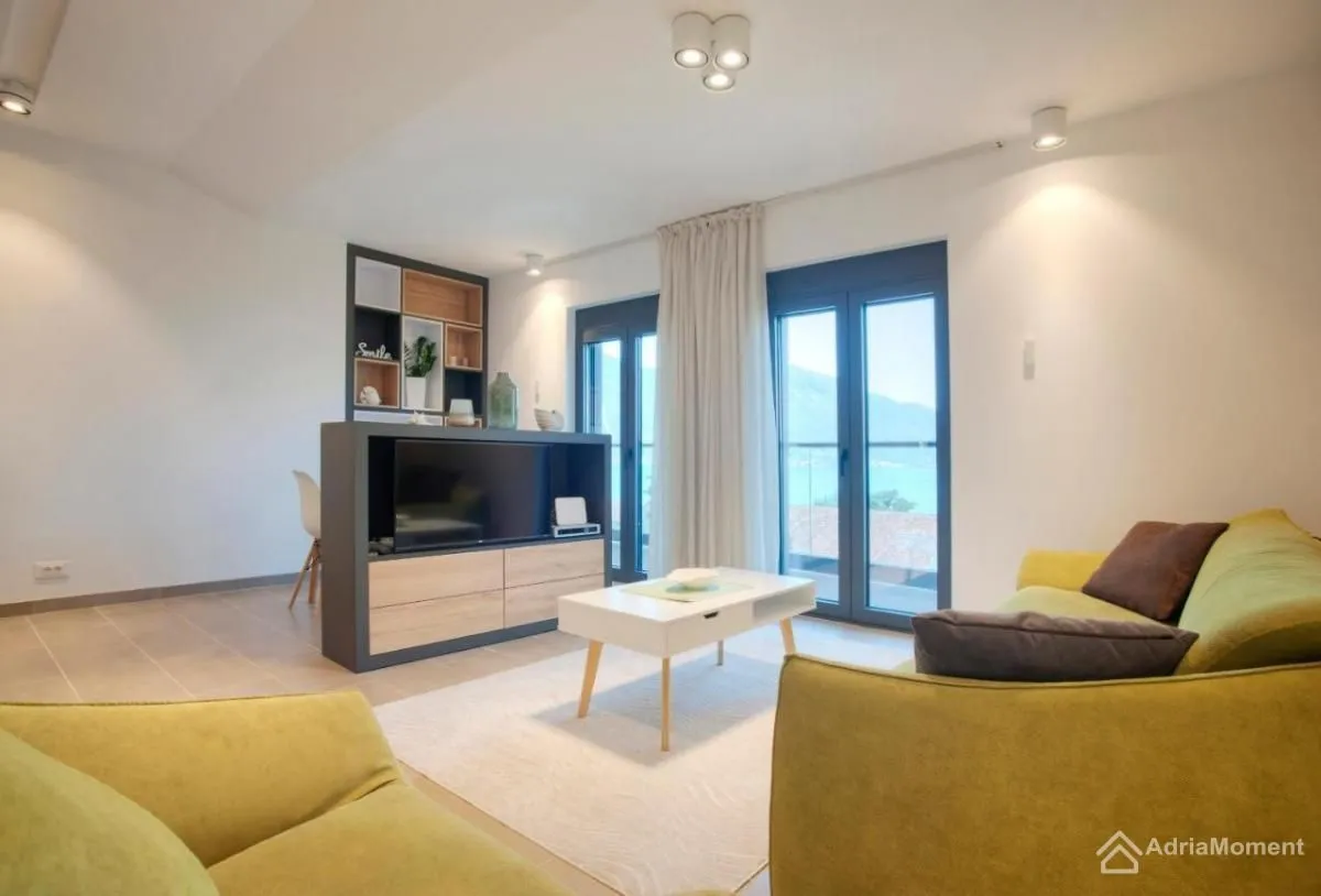 Sale, house, 210m², Dobrota, Kotor