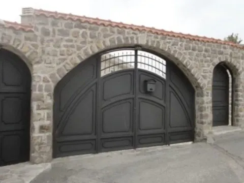 Izdavanje, kuća, 443m², Reževići, Budva - image 9