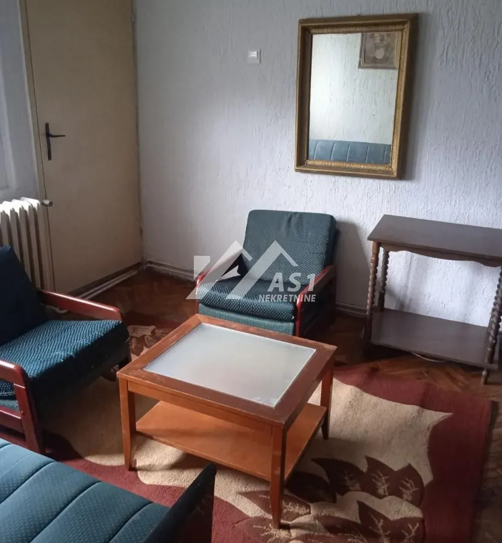 Izdavanje, jednosoban stan, 27m², Adamovićevo Naselje, Novi Sad Sve Podlokacije