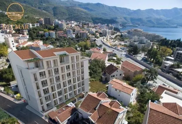Prodaja, dvosoban stan, 42m², Bečići, Budva