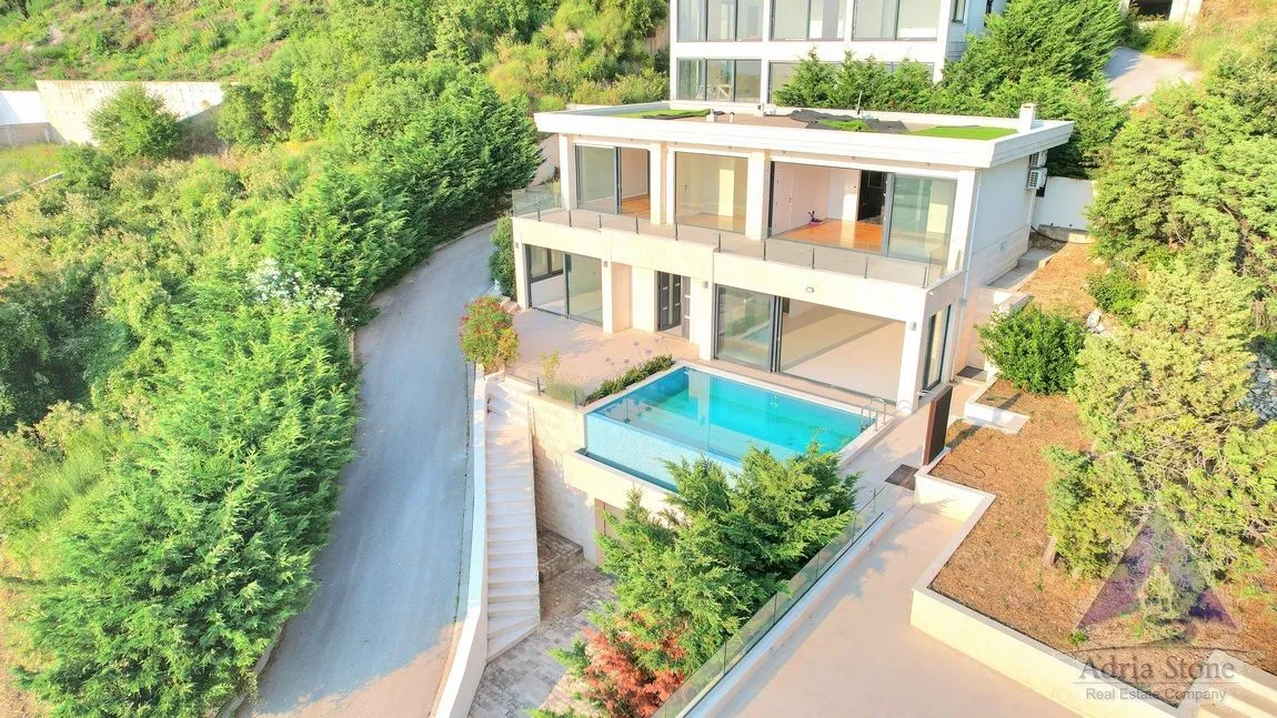 Sale, house, 304m², Blizikuće, Budva