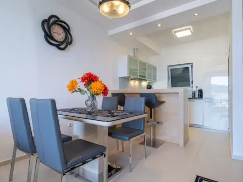 Sale, one bedroom apartment, 75m², Pržno, Budva - image 5