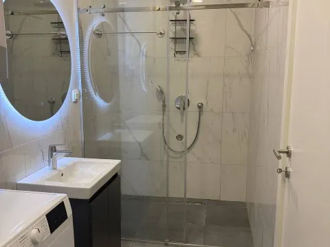 Sale, two bedroom apartment, 78m², Centar, Bar - image 2