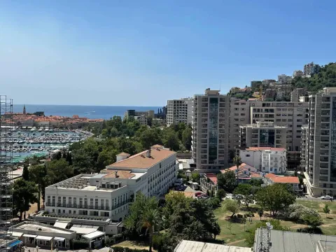 Izdavanje, dvosoban stan, 67m², Budva, Crna Gora - image 2