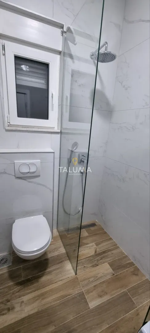 Izdavanje, jednosoban stan, 40m², Centar, Podgorica