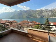 Prodaja, dvosoban stan, 72m², Risan, Kotor - image 1