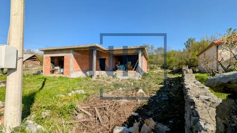 Prodaja, kuća, 165m², Vranići, Podgorica