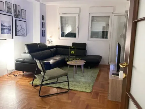 Izdavanje, jednosoban stan, 52m², City Kvart, Podgorica - image 7