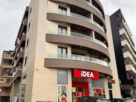 Prodaja, jednosoban stan, 38m², Centar, Budva - image 1