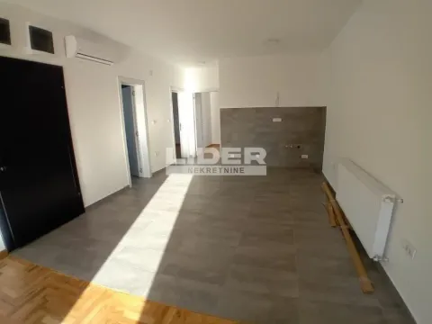 Sale, two bedroom apartment, 63m², Sremčica, Beograd - image 3