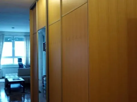 Izdavanje, dvosoban stan, 55m², Vračar Sve Podlokacije, Beograd - image 12