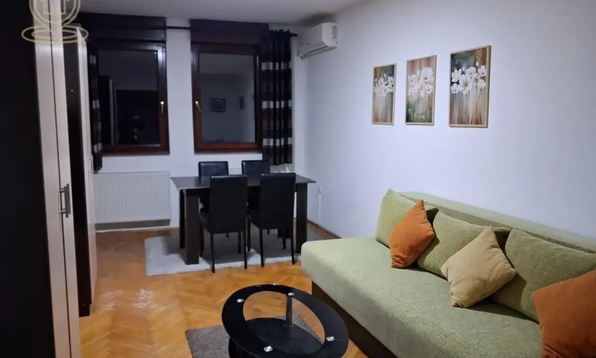 Izdavanje, jednosoban stan, 42m², Sajmište, Novi Sad