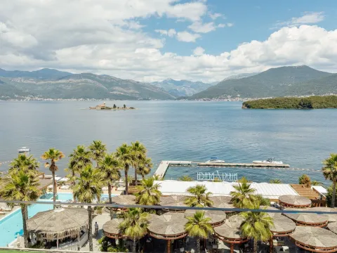 Sale, two bedroom apartment, 190m², Tivat, Crna Gora - image 15