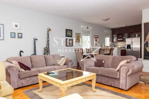 Rent, three bedroom apartment, 115m², Gorica C, Podgorica - image 2