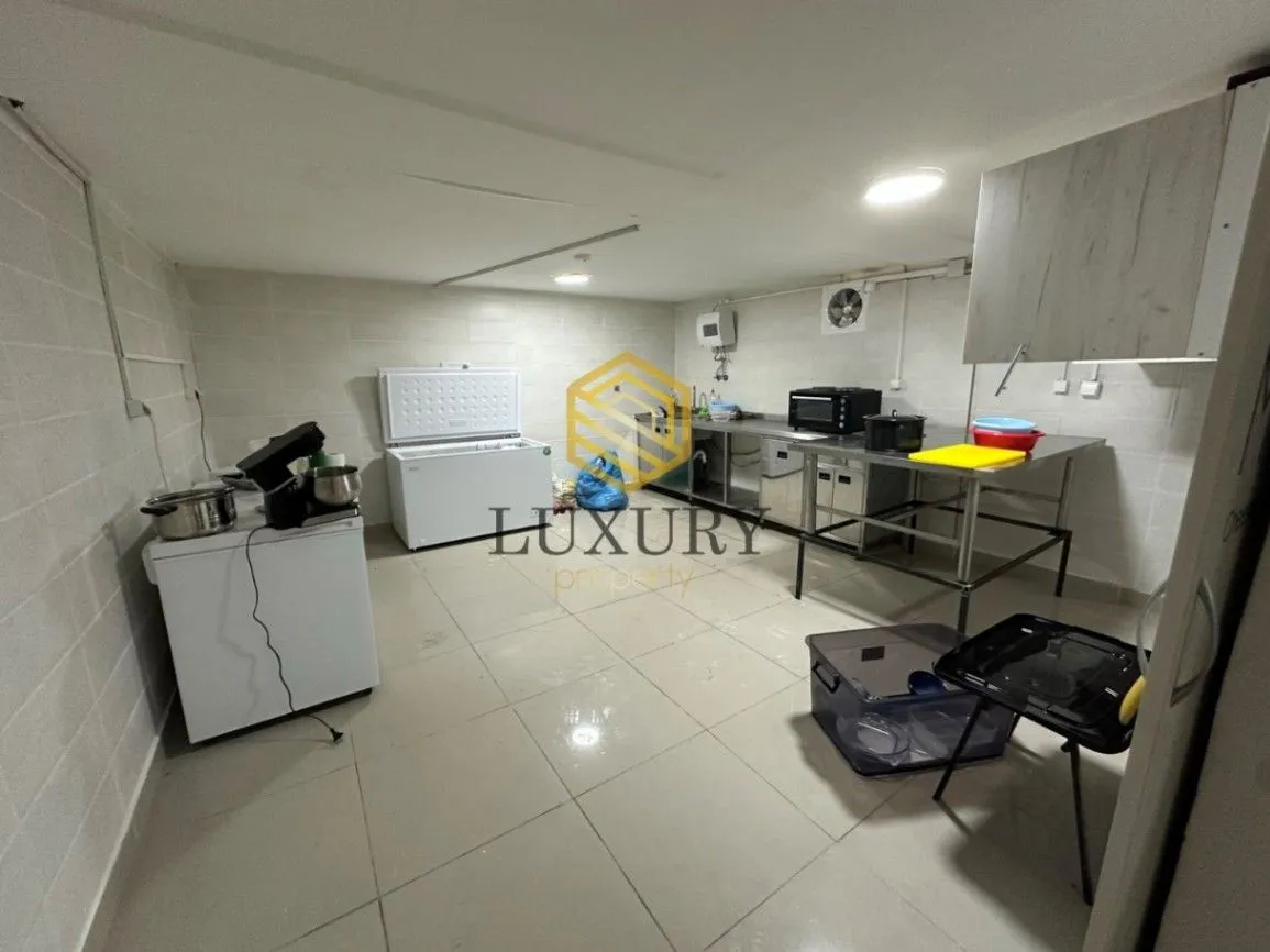 Rent, office space, 120m², Centar, Podgorica