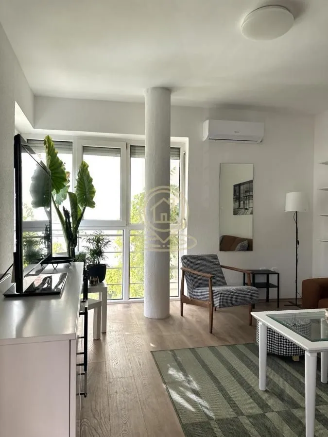 Izdavanje, dvosoban stan, 51m², Sajmište, Novi Sad