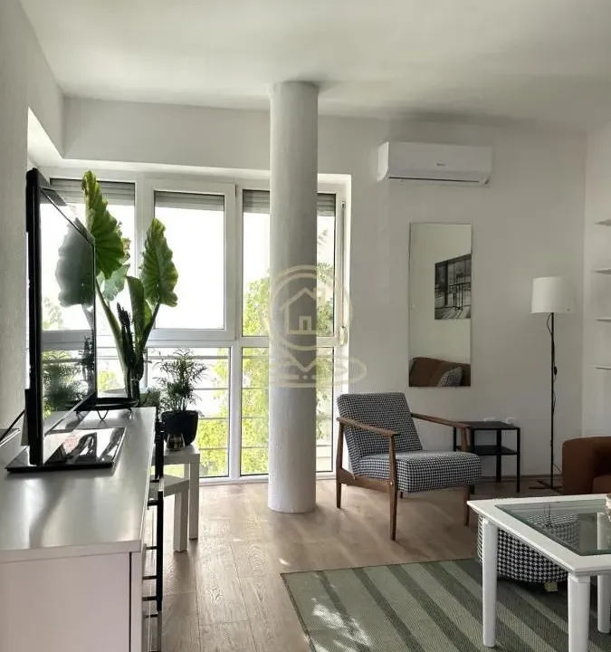 Izdavanje, dvosoban stan, 51m², Sajmište, Novi Sad