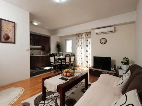 Izdavanje, jednosoban stan, 62m², Zabjelo, Podgorica - image 2