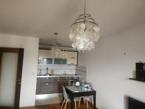 Izdavanje, dvosoban stan, 68m², Stari Aerodrom, Podgorica - image 2