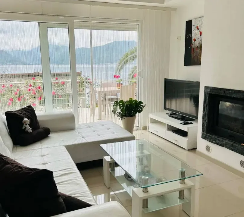 Sale, house, 186m², Krašići, Tivat
