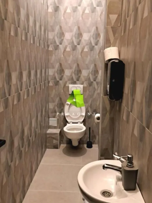 Rent, office space, 450m², Medijana, Niš