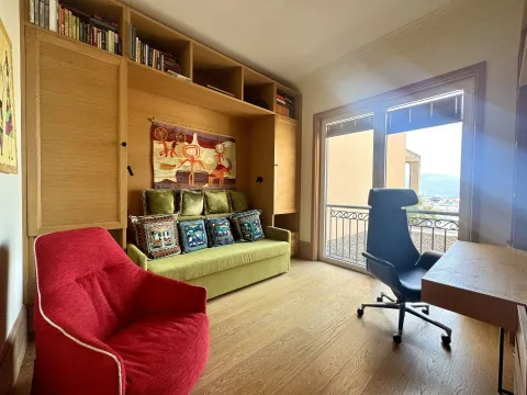 Izdavanje, četvorosoban stan, 228m², Porto Montenegro, Tivat - image 22