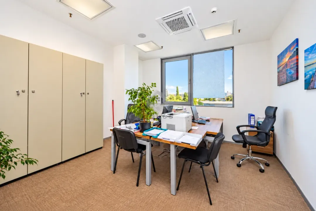 Rent, office space, 100m², Donja Gorica, Podgorica