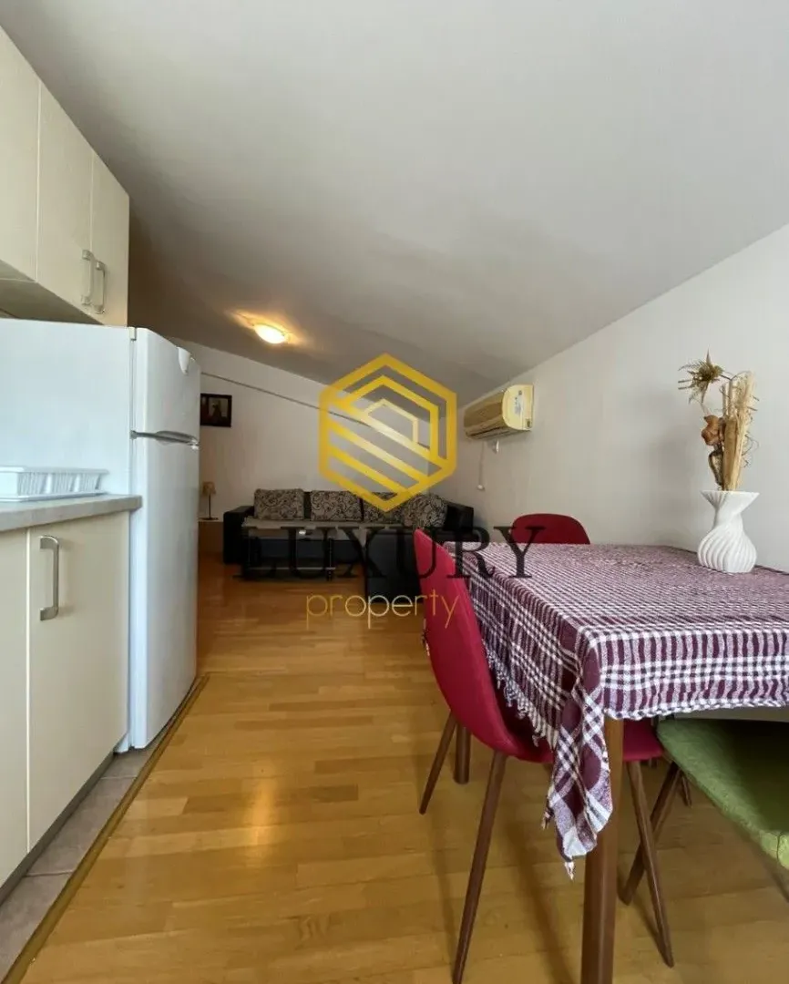 Rent, studio apartment, 30m², Stari Aerodrom, Podgorica
