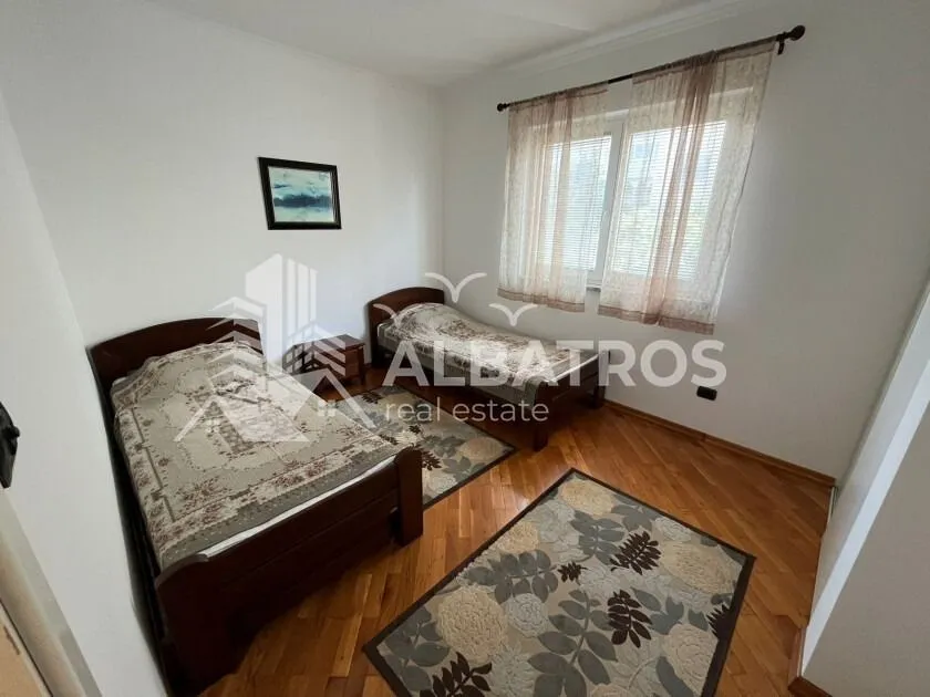 Rent, two bedroom apartment, 81m², Makedonsko naselje, Bar