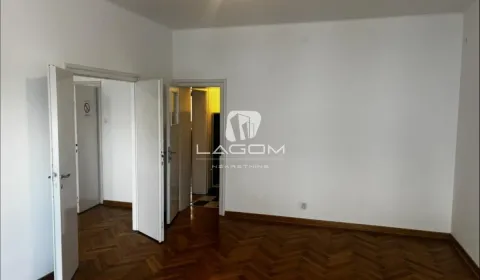 Izdavanje, trosoban stan, 89m², Stari Grad, Beograd - image 12